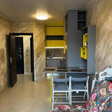 Fully Furnished Apartment-B7 Varna Bagian luar foto