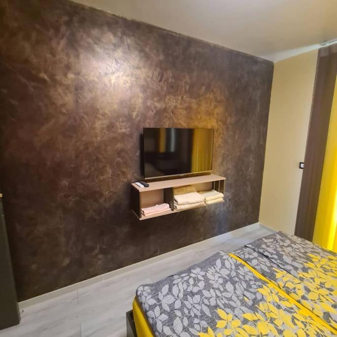 Fully Furnished Apartment-B7 Varna Bagian luar foto