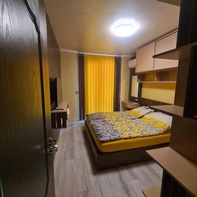 Fully Furnished Apartment-B7 Varna Bagian luar foto