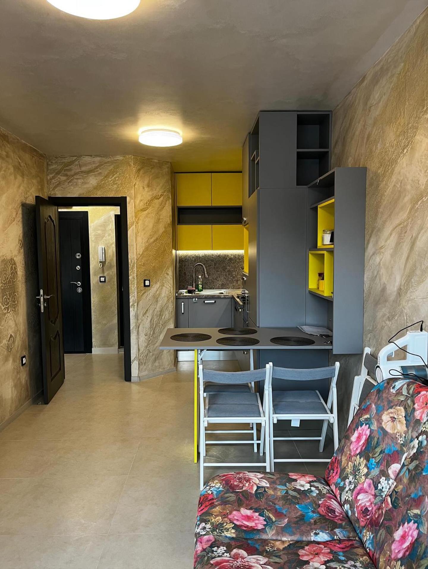 Fully Furnished Apartment-B7 Varna Bagian luar foto
