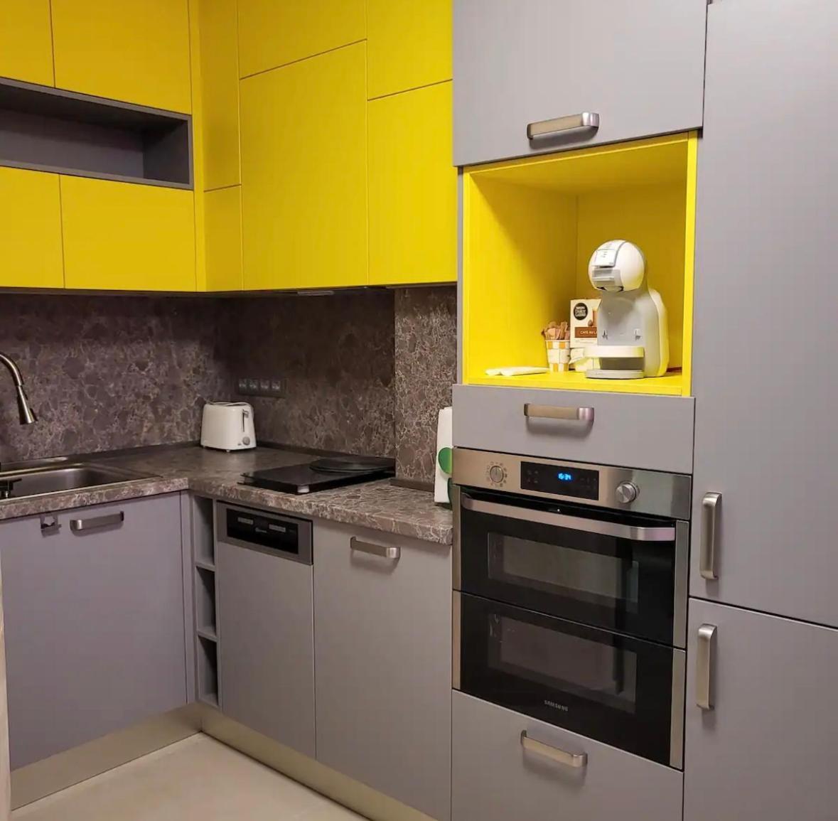 Fully Furnished Apartment-B7 Varna Bagian luar foto